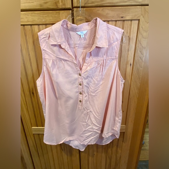 Time and Tru Tops - Time and Tru Light Pink Sleeveless Blouse
